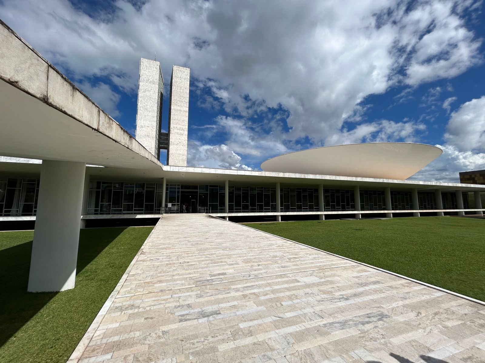 Tigrinho: nenhuma das 12 emendas à MP tenta salvar o slot